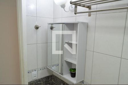 Casa de condomínio à venda com 120m², 4 quartos e 2 vagasBanheiro 2