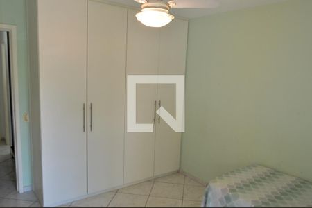 Casa de condomínio à venda com 120m², 4 quartos e 2 vagasQuarto 3