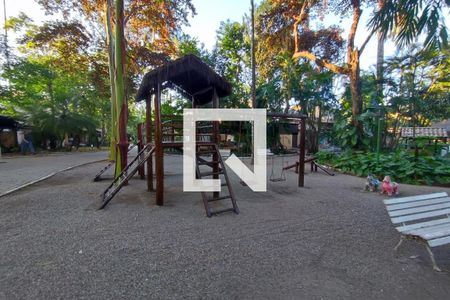 Casa de condomínio à venda com 120m², 4 quartos e 2 vagasÁrea comum - Playground