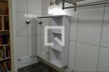Casa de condomínio à venda com 120m², 4 quartos e 2 vagasBanheiro 3