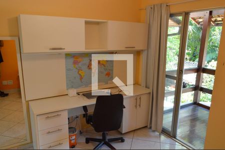 Casa de condomínio à venda com 120m², 4 quartos e 2 vagasQuarto 4