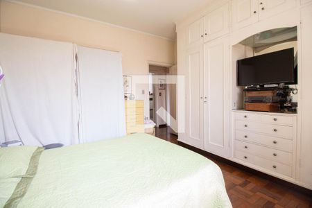 Casa à venda com 950m², 5 quartos e 4 vagasQuarto 2