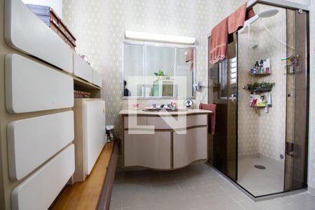 Casa à venda com 950m², 5 quartos e 4 vagasBanheiro