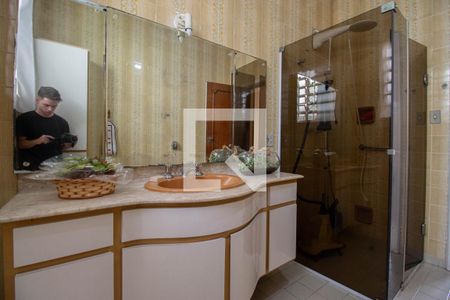 Casa à venda com 950m², 5 quartos e 4 vagasBanheiro da Suíte