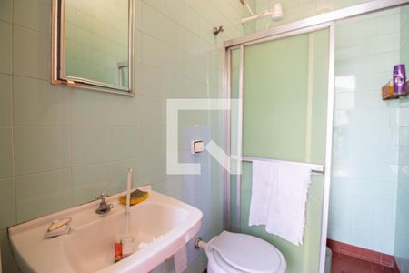 Casa à venda com 950m², 5 quartos e 4 vagasBanheiro de serviço