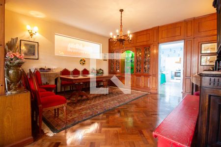 Sala de casa à venda com 5 quartos, 950m² em Vila São José, São Paulo