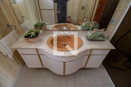 Casa à venda com 950m², 5 quartos e 4 vagasBanheiro da Suíte