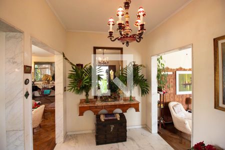 Casa à venda com 950m², 5 quartos e 4 vagasHall de entrada