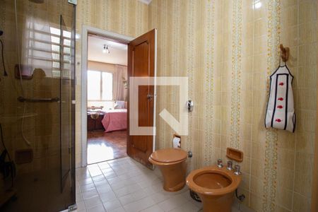 Casa à venda com 950m², 5 quartos e 4 vagasBanheiro da Suíte