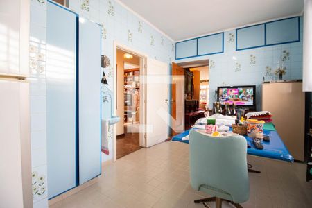 Casa à venda com 950m², 5 quartos e 4 vagasCozinha