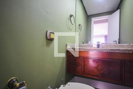 Lavabo de apartamento à venda com 3 quartos, 130m² em Vila Suzana, São Paulo