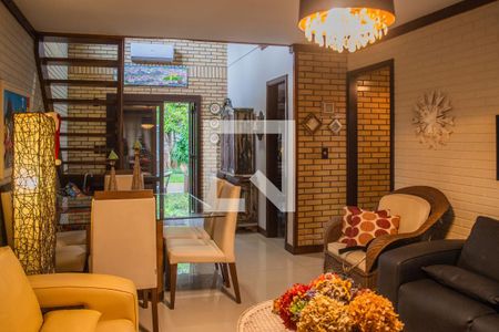 Sala de casa à venda com 3 quartos, 171m² em Santa Tereza, Porto Alegre