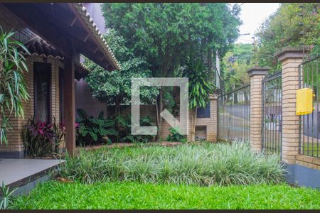 Casa à venda com 171m², 3 quartos e 3 vagasFachada