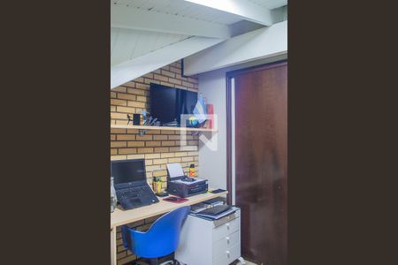 Casa à venda com 171m², 3 quartos e 3 vagasEscritório