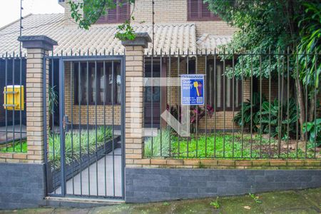 Casa à venda com 171m², 3 quartos e 3 vagasFachada