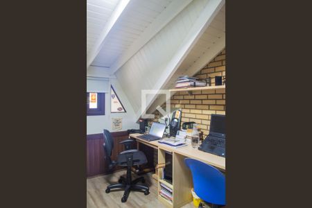 Casa à venda com 171m², 3 quartos e 3 vagasEscritório