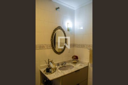 Casa à venda com 171m², 3 quartos e 3 vagasBanheiro 