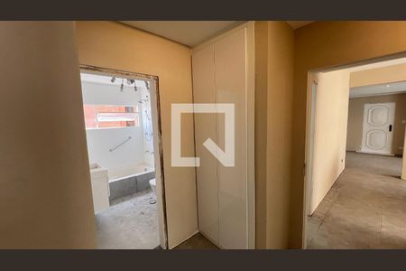 Apartamento para alugar com 150m², 3 quartos e 1 vagaRoupeiro 