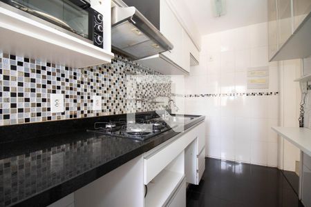 Apartamento para alugar com 55m², 2 quartos e 1 vaga Apartamento para alugar com 55m², 2 quartos e 1 vagaCozinha e Área de Serviço