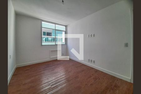 Apartamento à venda com 139m², 3 quartos e 2 vagasQuarto 3