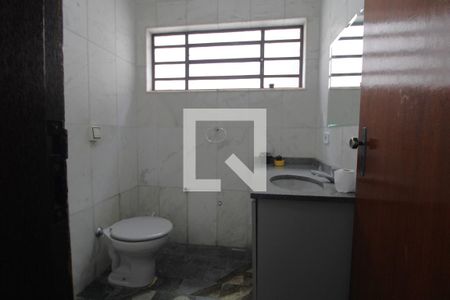 Lavabo de casa à venda com 3 quartos, 280m² em Vila Arriete, São Paulo