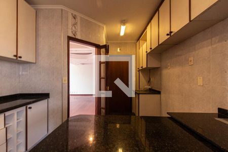Apartamento para alugar com 154m², 3 quartos e sem vaga Apartamento para alugar com 154m², 3 quartos e sem vagaCozinha