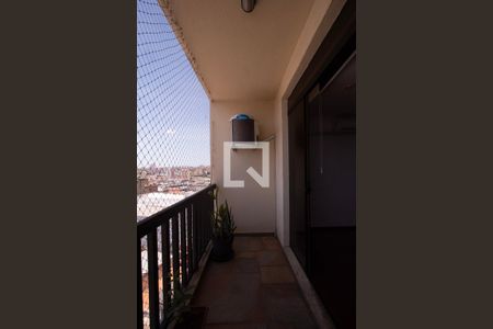 Apartamento para alugar com 154m², 3 quartos e sem vaga Apartamento para alugar com 154m², 3 quartos e sem vagavaranda
