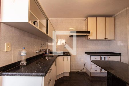 Apartamento para alugar com 154m², 3 quartos e sem vaga Apartamento para alugar com 154m², 3 quartos e sem vagaCozinha