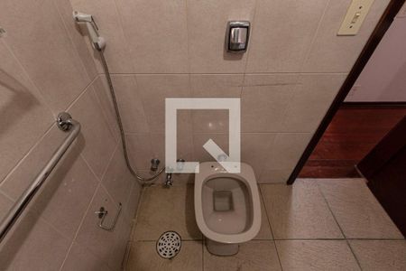 Apartamento para alugar com 154m², 3 quartos e sem vaga Apartamento para alugar com 154m², 3 quartos e sem vagaBanheiro 2