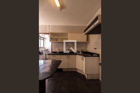 Apartamento para alugar com 154m², 3 quartos e sem vaga Apartamento para alugar com 154m², 3 quartos e sem vagaCozinha