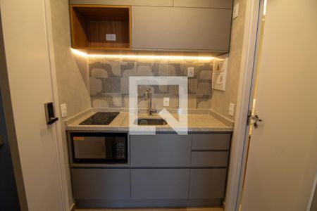 Cozinha de kitnet/studio para alugar com 1 quarto, 26m² em Campo Belo, São Paulo