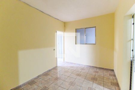 Sala de casa para alugar com 2 quartos, 60m² em Conjunto Habitacional Aguia de Haia, São Paulo