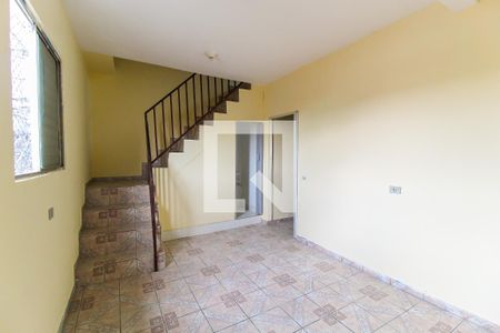 Quarto 1 de casa para alugar com 2 quartos, 60m² em Conjunto Habitacional Aguia de Haia, São Paulo