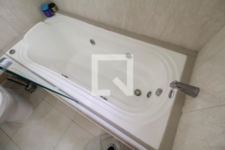 Apartamento para alugar com 80m², 2 quartos e 1 vagaBanheiro da Suíte