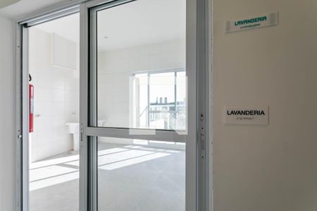 Apartamento para alugar com 35m², 1 quarto e 1 vaga Apartamento para alugar com 35m², 1 quarto e 1 vagaÁrea Comum - Projeto - Lavanderia