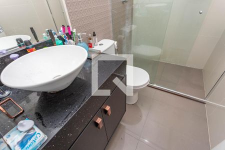 Apartamento à venda com 80m², 3 quartos e 2 vagasBanheiro social