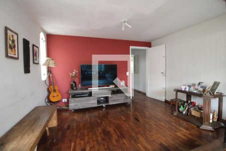 Sala de casa para alugar com 3 quartos, 230m² em Vila São Paulo, São Paulo