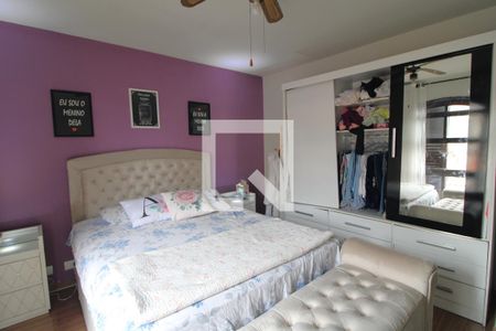 Suíte de casa à venda com 3 quartos, 230m² em Vila São Paulo, São Paulo