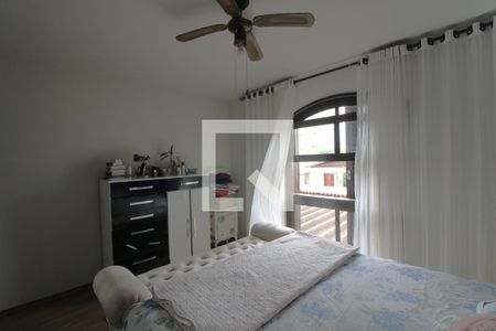 Suíte de casa à venda com 3 quartos, 230m² em Vila São Paulo, São Paulo