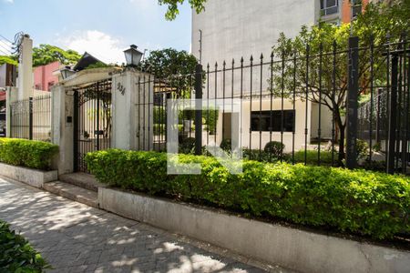 Apartamento à venda com 135m², 3 quartos e 1 vagaFachada e portaria