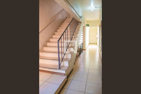 Apartamento para alugar com 40m², 1 quarto e sem vagaEscadas