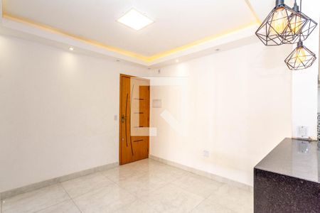 Sala de apartamento para alugar com 2 quartos, 42m² em Vila Nova Bonsucesso, Guarulhos