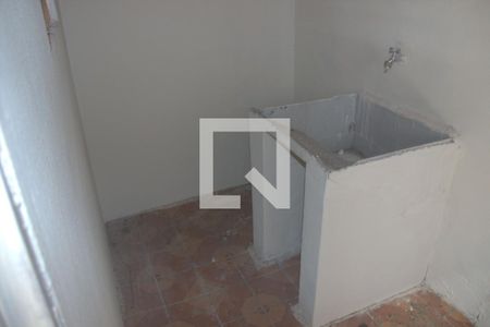 Casa para alugar com 54m², 2 quartos e 3 vagas Casa para alugar com 54m², 2 quartos e 3 vagasÁrea de Serviço