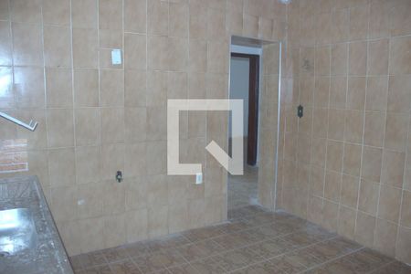 Casa para alugar com 54m², 2 quartos e 3 vagas Casa para alugar com 54m², 2 quartos e 3 vagasCozinha