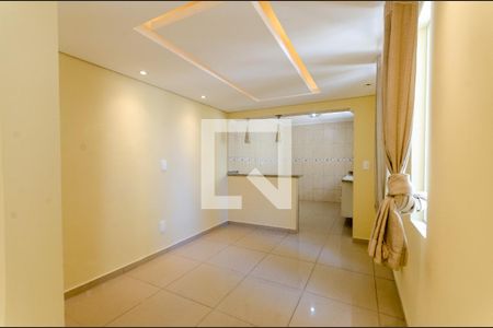 Sala de casa à venda com 2 quartos, 100m² em Vila Palmeiras, São Paulo