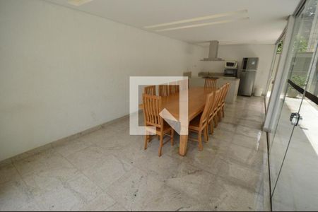 Apartamento à venda com 4 quartos, 252m² em Serra, Belo Horizonte