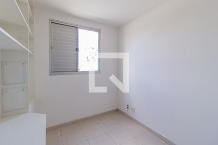 Quarto 2 de apartamento para alugar com 2 quartos, 49m² em Vila Caldas, Carapicuíba