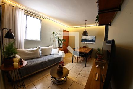 Sala de apartamento para alugar com 3 quartos, 68m² em Camargos, Belo Horizonte