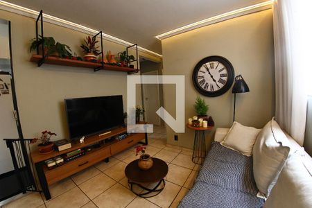 Sala de apartamento para alugar com 3 quartos, 68m² em Camargos, Belo Horizonte