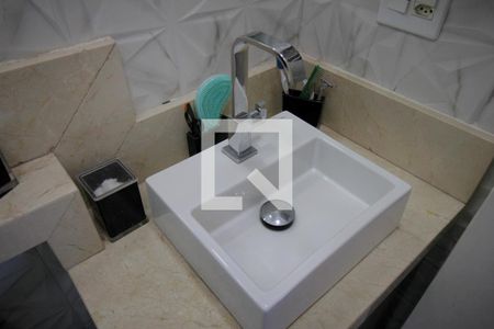 Apartamento à venda com 153m², 3 quartos e 2 vagasBanheiro da Suíte